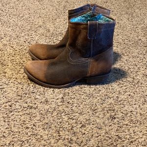 Corral boots